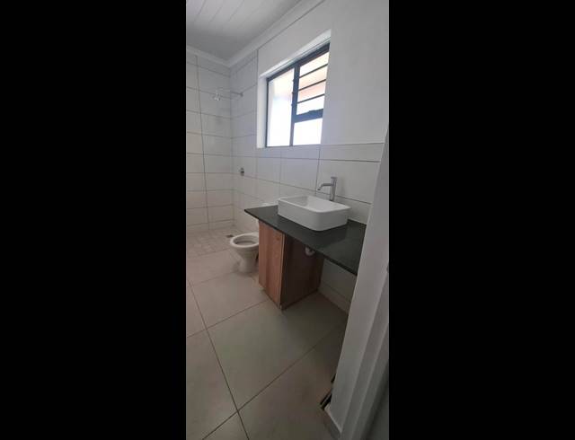 2 BEDROOM PROPERTY TO RENT IN RICHMOND ESTATE